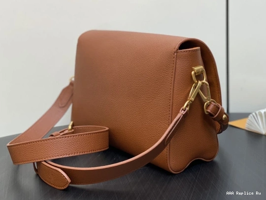 AAA Replica Ru LOUIS Soft VUITTON Twist-27*19*9CM 0811